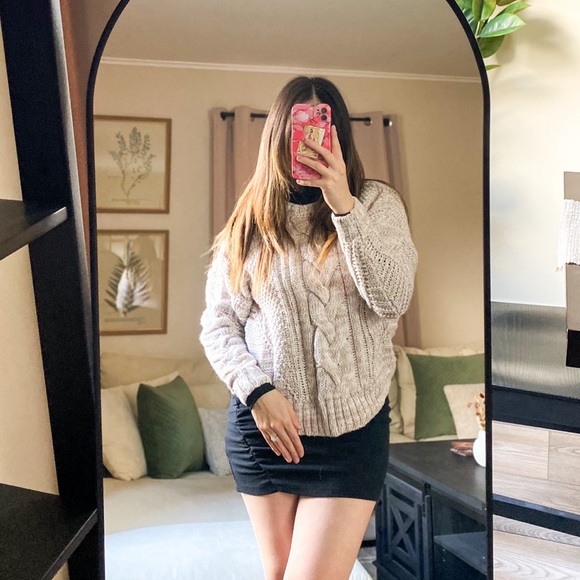 Moon & Madison | Cable Knit Sweater - Picture 1 of 5